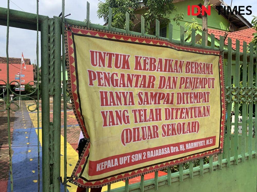 Ilustrasi sekolah. (IDN Times/Rohmah Mustaurida).