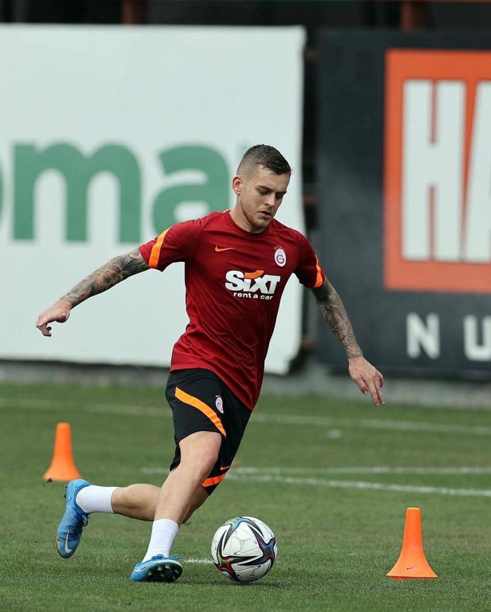 Alexandru Cicaldau saat berlatih bersama tim Galatasaray. (instagram.com/alexcicaldau)
