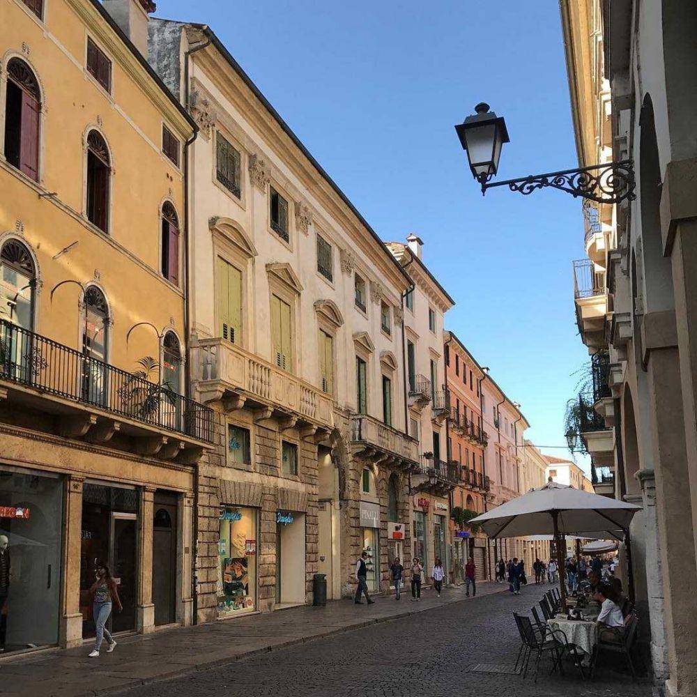 Corso Andrea Palladio (Instagram.com/claudiafoscastahl)