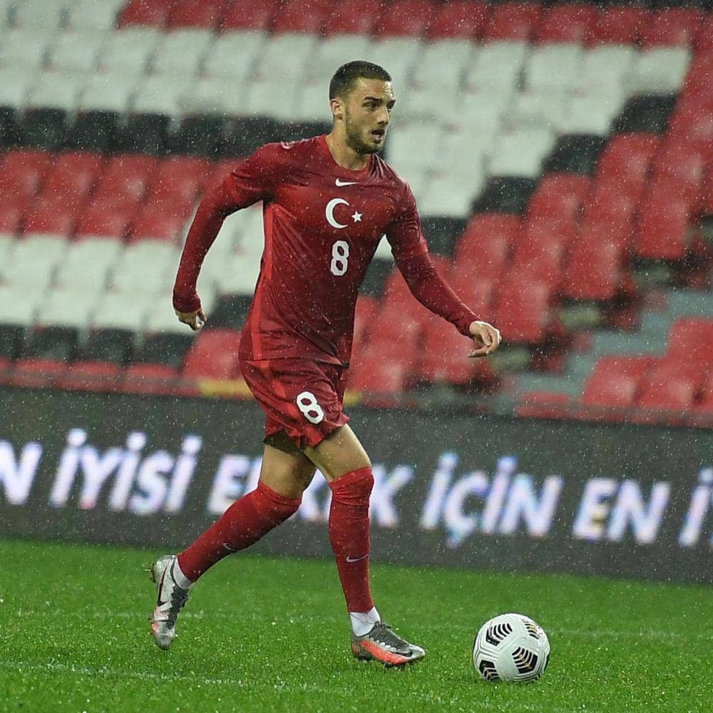 Berkan Kutlu saat membela Timnas Turki. (instagram.com/iamberkankutlu)