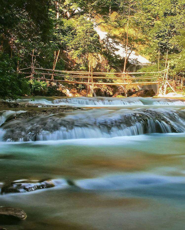 Air Terjun Lapopu (instagram.com/dhanoeadjie)