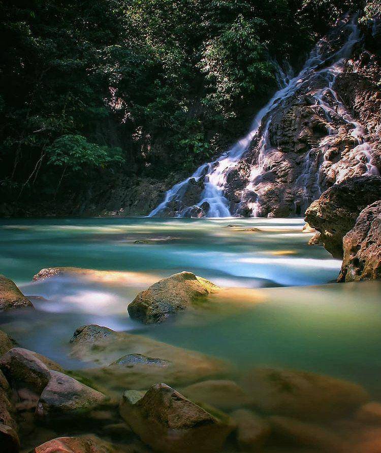 Air Terjun Lapopu (instagram.com/dhanoeadjie)