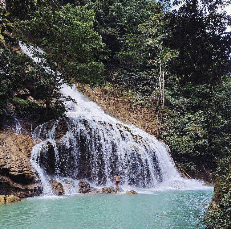 Air Terjun Lapopu (instagram.com/thelensofntt)