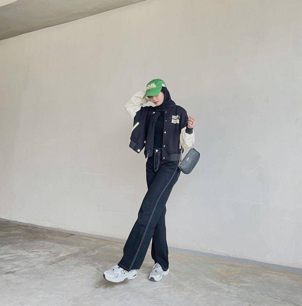 inspirasi OOTD hijab untuk nonton konser (instagram.com/andiniajengg)
