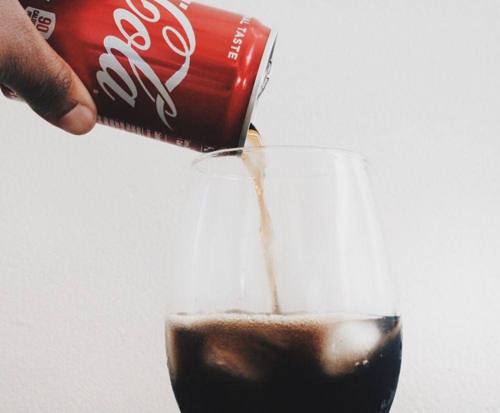 Ilustrasi soft drink (unsplash.com/Leighannrenee)