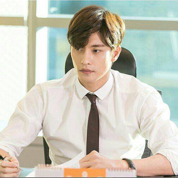 Sung Hoon di drama My Secret Romance (instagram.com/my.secret.romance.kdrama)