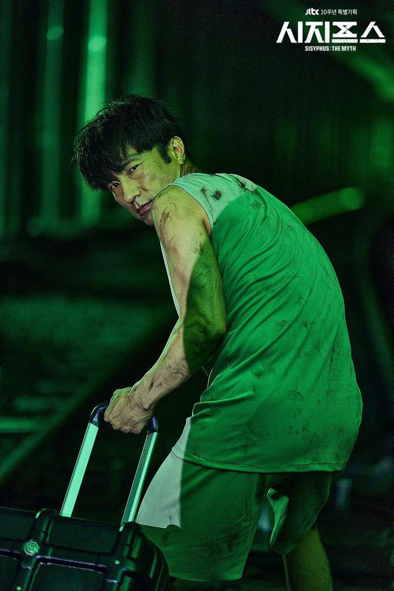 Kim Byung Chul sebagai Sigma di KDrama Sisyphus: The Myth. (dok. JTBC/Sisyphus: The Myth)