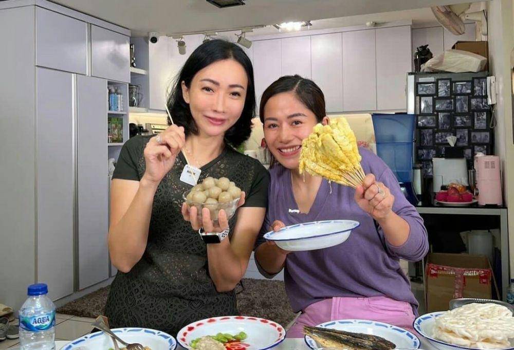potret Farida Nurhan dan mama Livy Renata (instagram.com/susana.rahardjo)