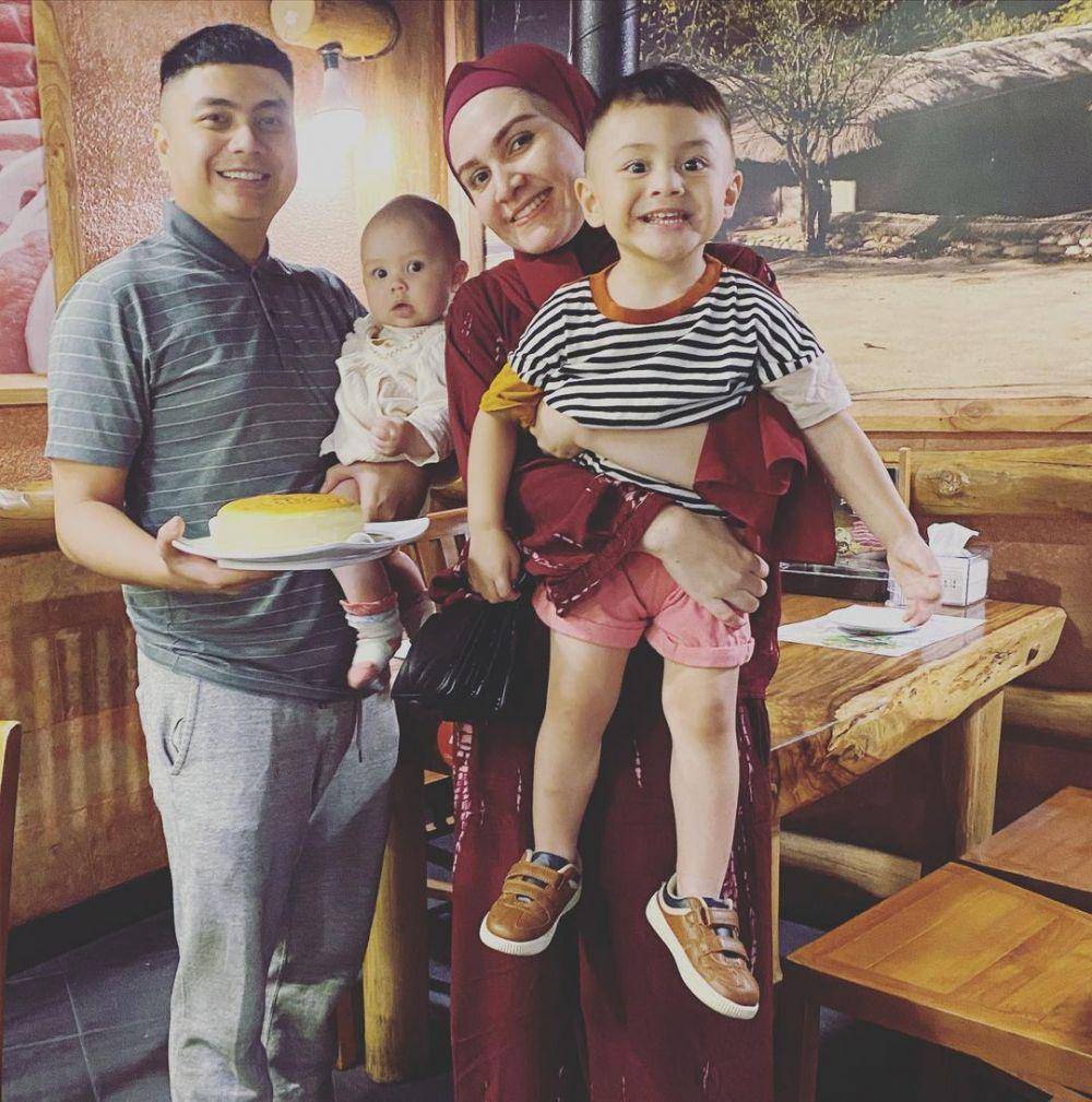 potret keluarga Michella Adlen (instagram.com/fajarrezkiputra)