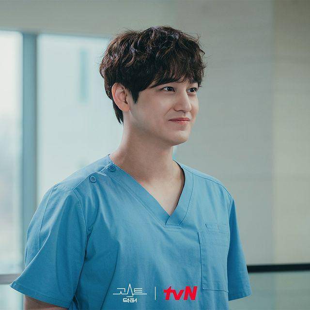 Kim Bum di drama Ghost Doctor (instagram.com/tvn_drama)