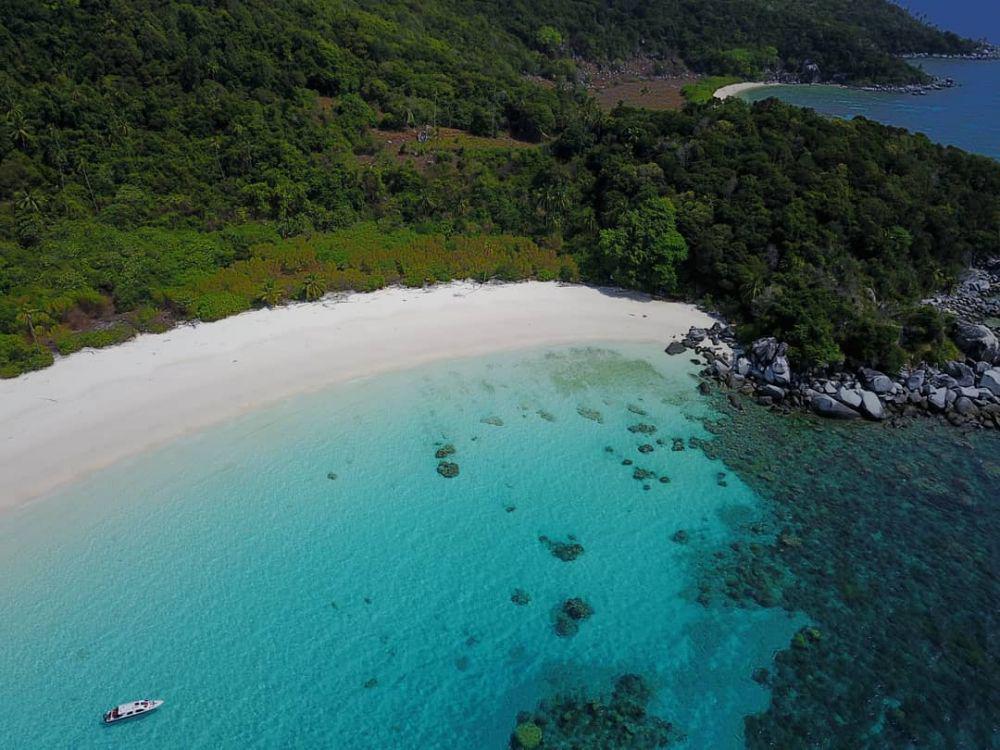 10 Pesona Pulau Penjalin di Anambas, Wisata Eksotis bak Permata