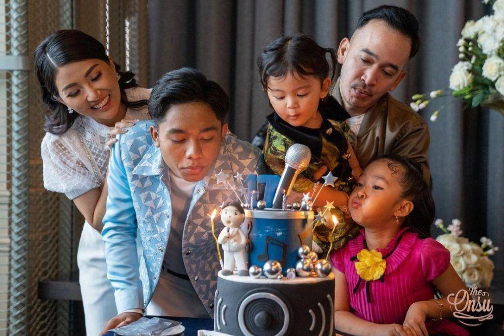 pesta ulang tahun Betrand Peto (Instagram.com/sarwendah29)