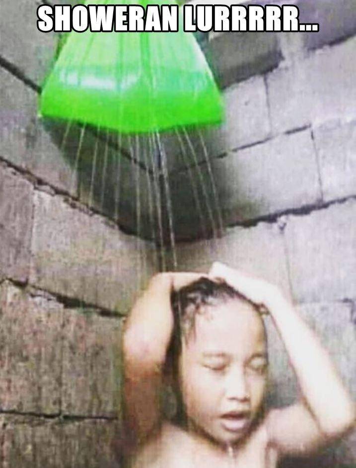 meme crazy rich low budget (instagram.com/ngakakkocak)