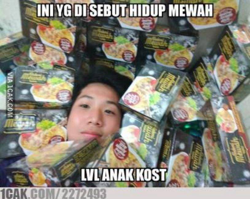 meme crazy rich low budget (1cak.com)