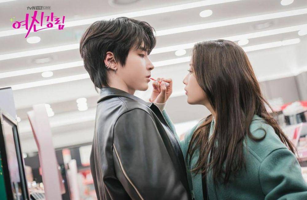 Hwang In Yeop dan Moon Ga Young di drama True Beauty (instagram.com/tvn_drama)