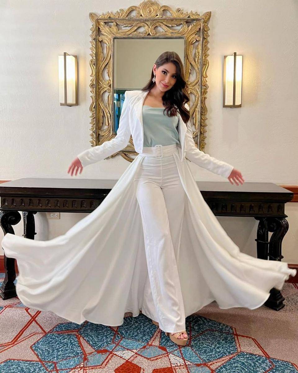 Potret Kontestan di Preliminary Interview Miss World 2021 (Instagram.com/andreaaguileraoficial)