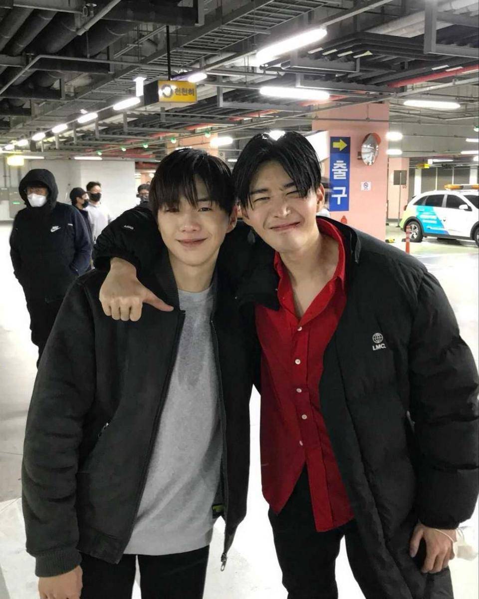 Kang Daniel dan Kim Kwon (instagram.com/____ripley)