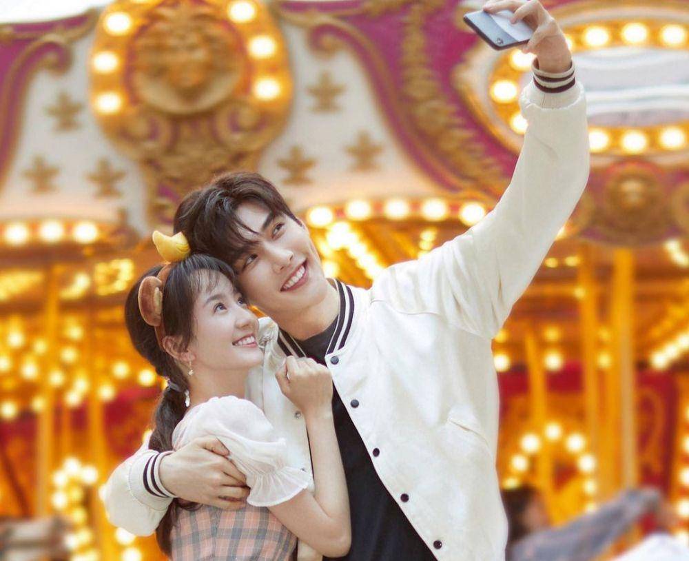 cuplikan penampilan Yan Xi dan Xu Xiao Nuo di drama Maybe It's Love (dok. WeTV/Maybe It's Love)