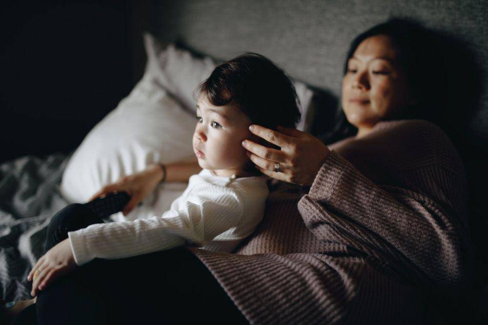 ilustrasi anak dan ibu bersama (pexels.com/PNW Production)