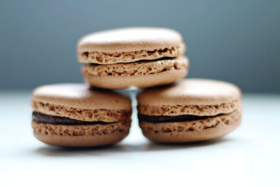 Resep Macaron Cokelat yang Manis dan Lembut, Cara Bikinnya Mudah!