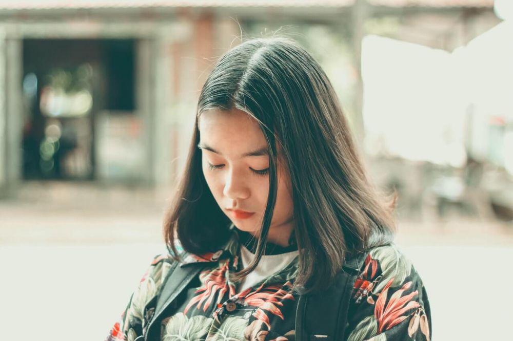 6 Tips Coping Mechanism Sehat saat Kamu Banyak Masalah, Menangislah