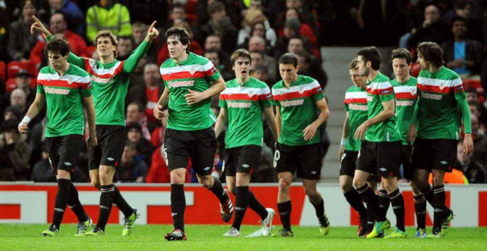 Para pemain Athletic Bilbao merayakan gol ke gawang Manchester United pada Europa League 2011/2012. (rtve.es)