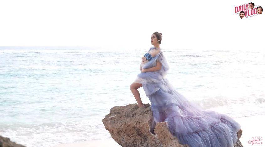 potret Jessica Iskandar saat jalani maternity photoshoot (youtube.com/Jessica Iskandar)