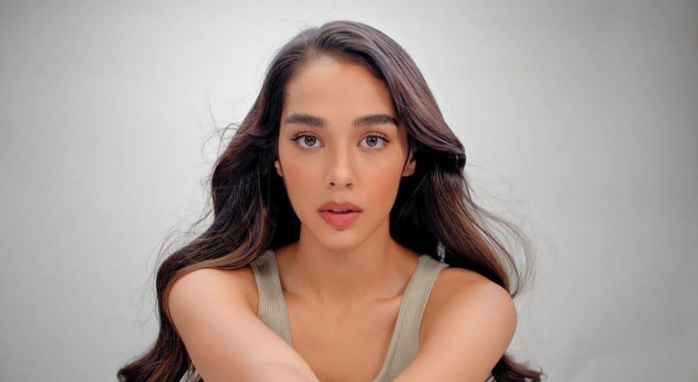 9 Potret Naelah Alshorbaji Miss Earth Filipina 2021, Auranya Memancar!