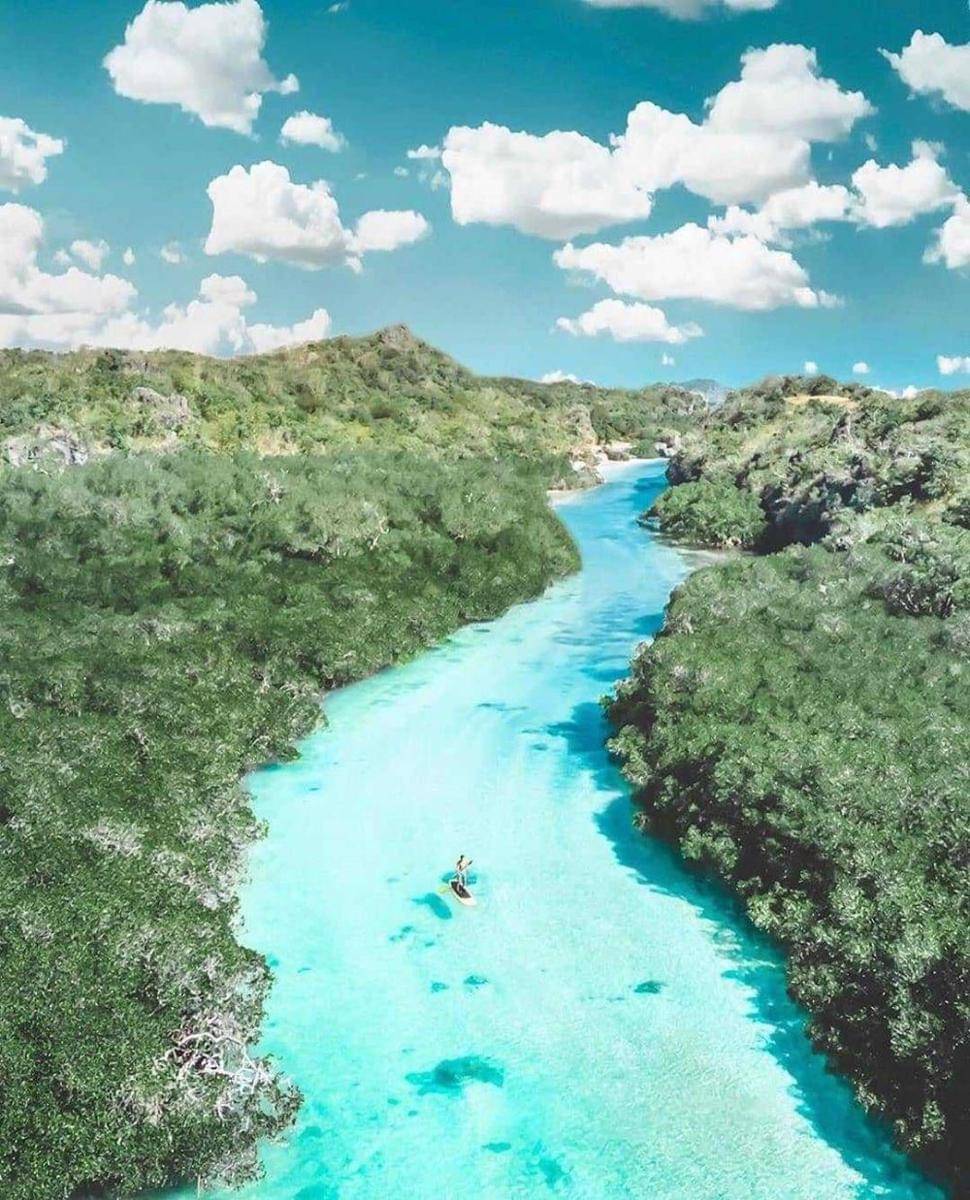 Telaga Nirwana (instagram.com/ayo_jalan2)