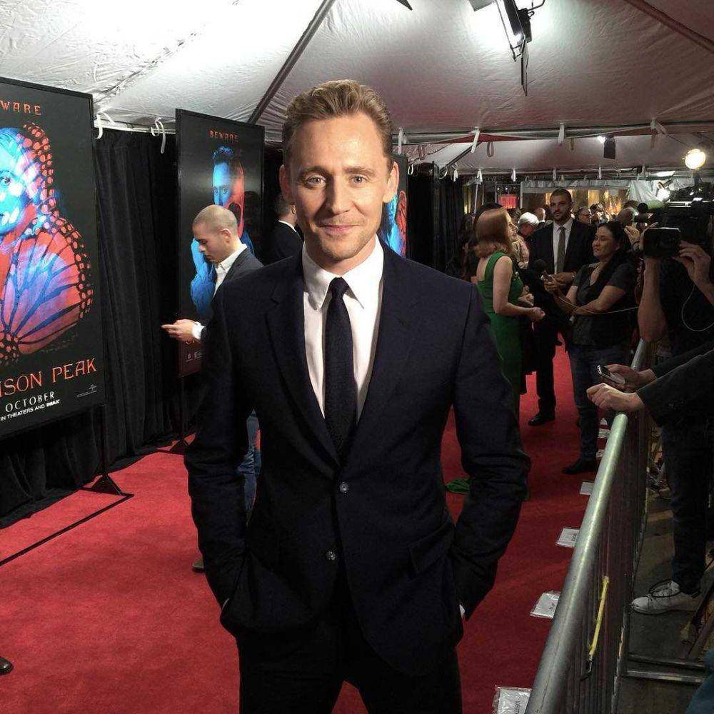 Tom Hiddleston (instagram.com/crimsonpeak)
