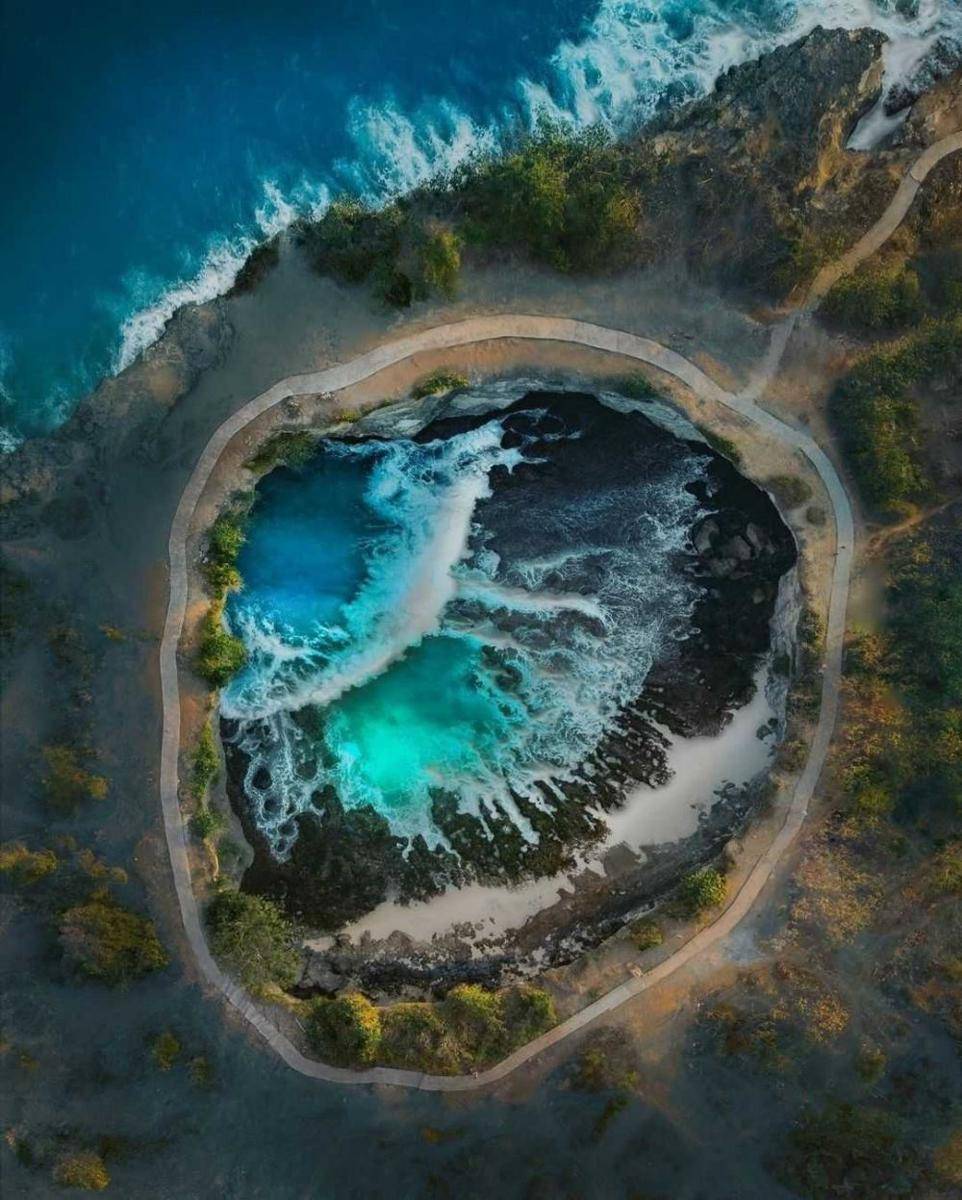 Broken Beach (Instagram.com/malthezimakoff)