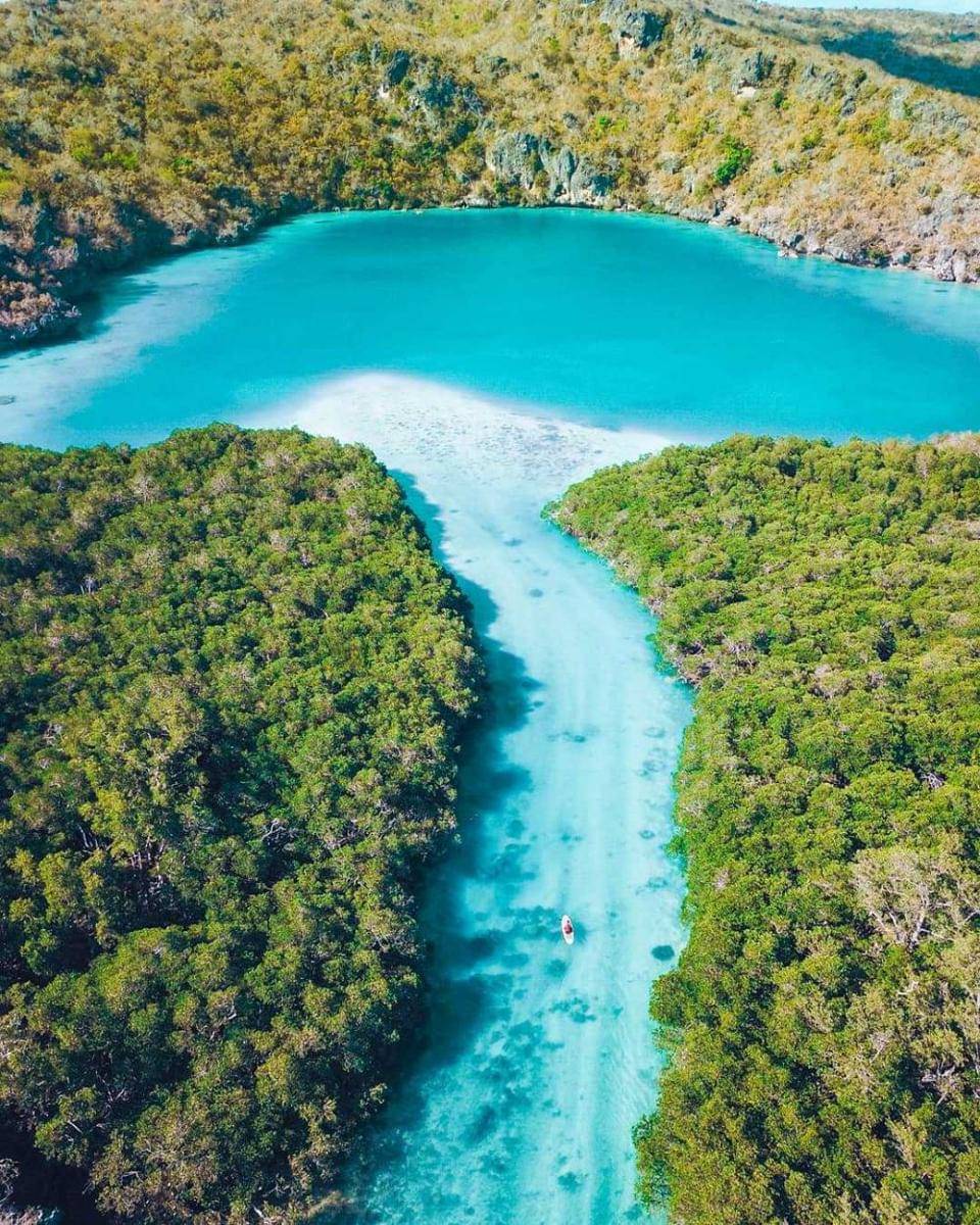 Telaga Nirwana (instagram.com/amarbaco)