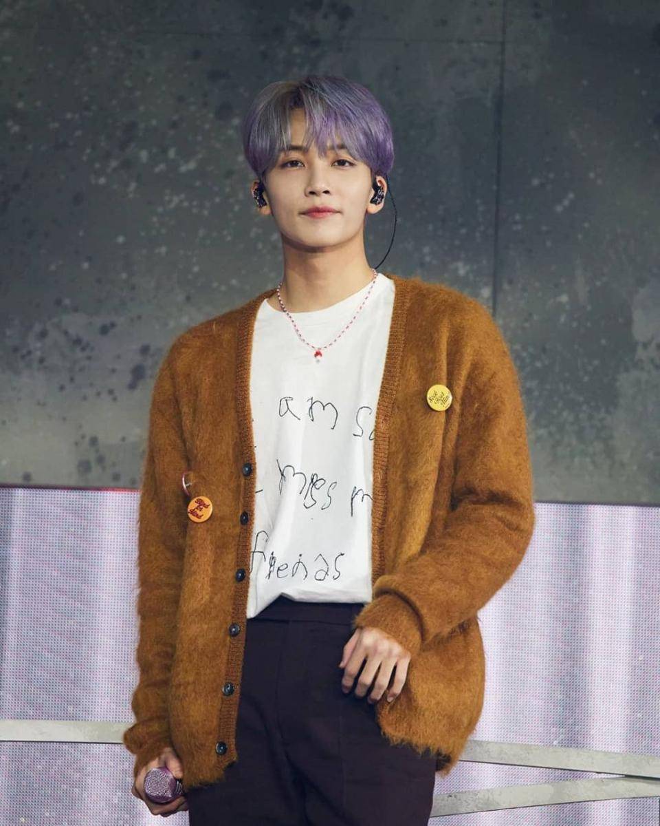 ide outfit Jeonghan SVT (Instagram.com/jeonghansite)