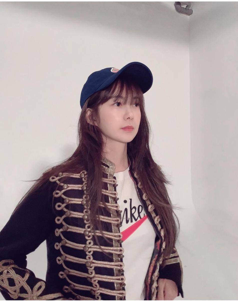 Lee Yo Won (instagram.com/yowon_official)