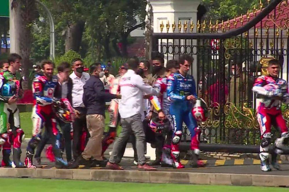Pembalap MotoGP tiba di Istana Merdeka, Jakarta (youtube.com/Sekretariat Presiden)