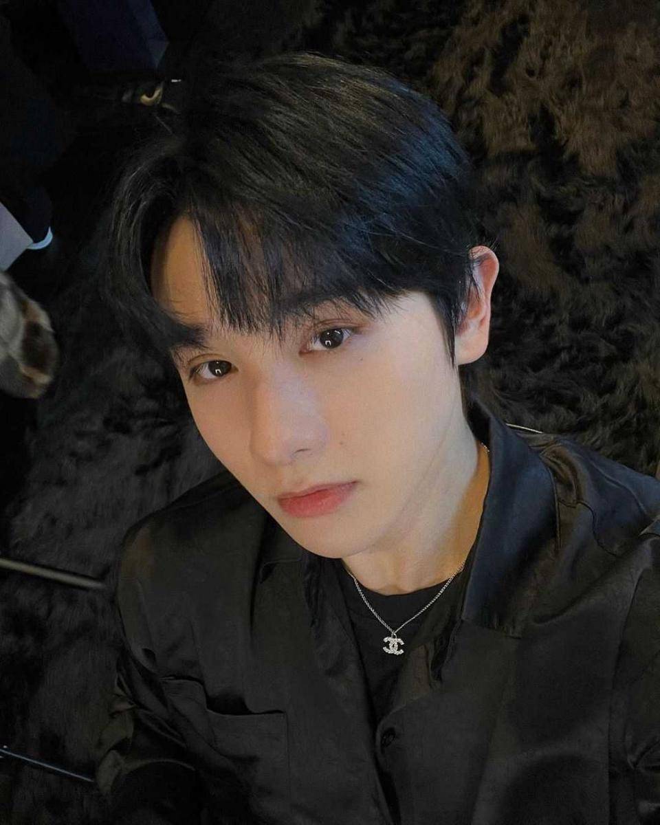 Nine Kornchid (instagram.com/into1_ninenai_)