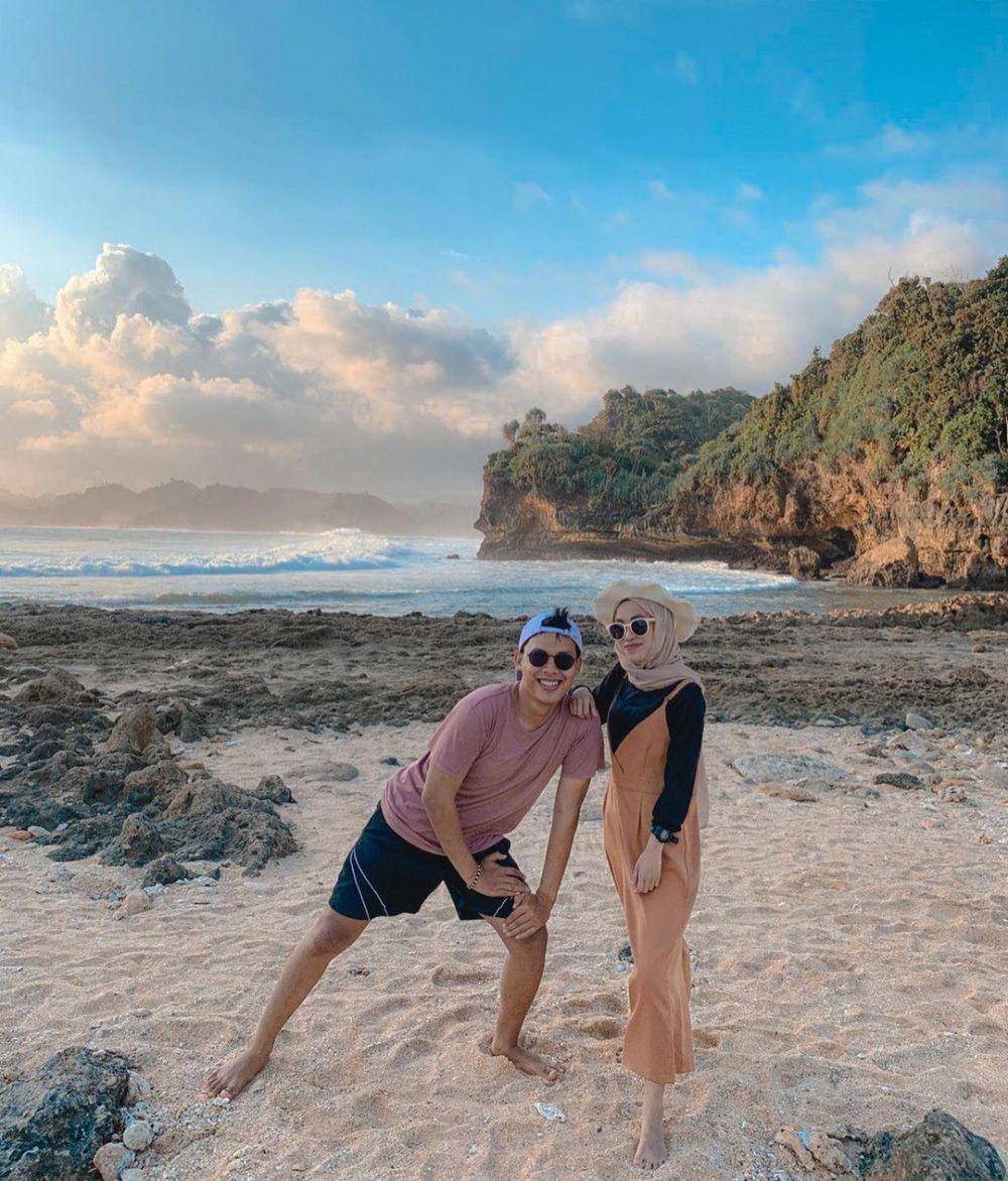 Pantai Batu Bengkung (instagram.com/yoikilawang)