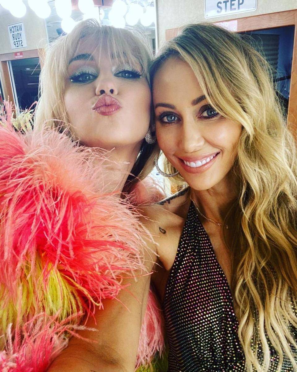 Miley Cyrus dan Tish Cyrus (instagram.com/tishcyrus)