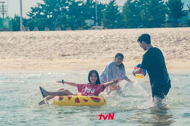 cuplikan penampilan Choi Hyun Wook dan Bona dalam drama Twenty Five Twenty One (dok. tvN/Twenty Five Twenty One)