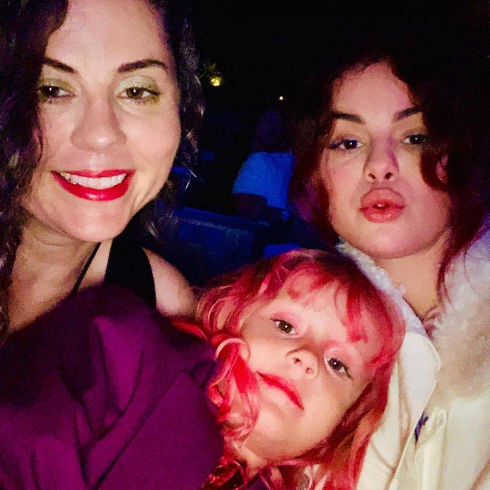 Selena Gomez dan Mandy Teefey (instagram.com/mandyteefey)