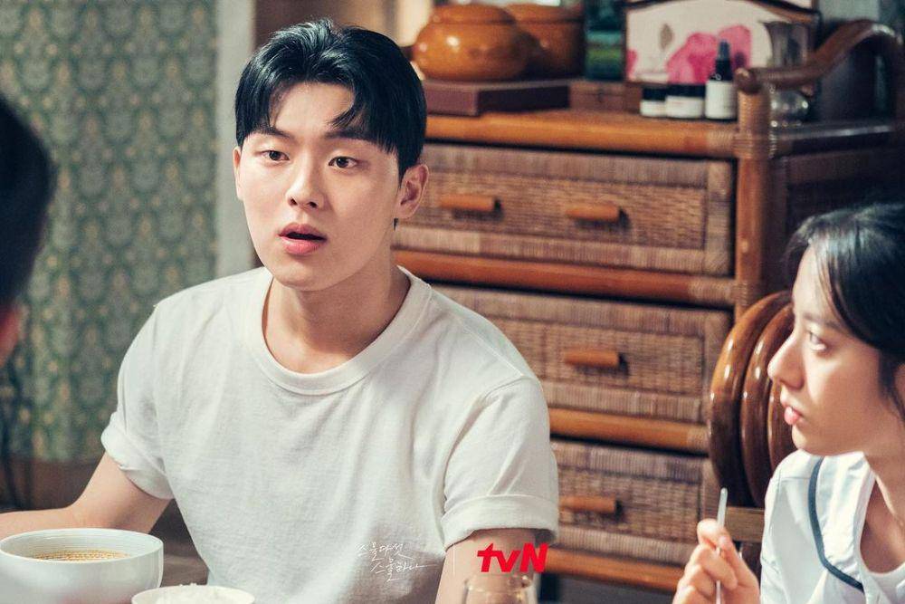 cuplikan penampilan Choi Hyun Wook dan Bona dalam drama Twenty Five Twenty One (dok. tvN/Twenty Five Twenty One)