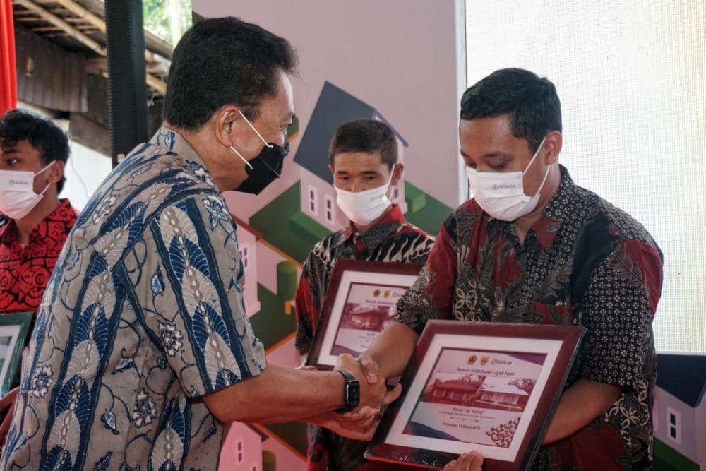 Pemprov Jateng dan PT Djarum merenovasi 10 rumah warga yang tak layak huni. (dok. Djarum)