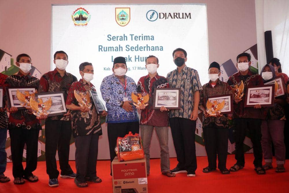 Pemprov Jateng dan PT Djarum merenovasi 10 rumah warga yang tak layak huni. (dok. Djarum)