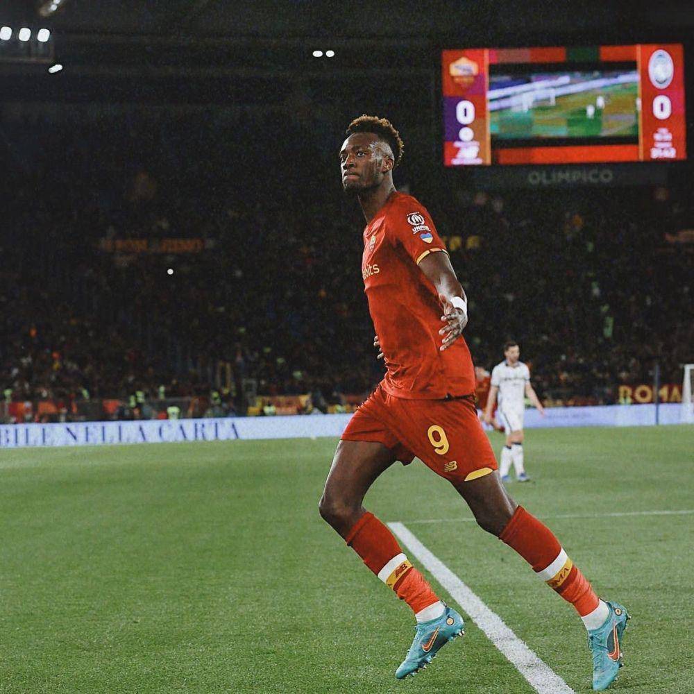 potret Tammy Abraham bersama AS Roma (twitter.com/tammyabraham)