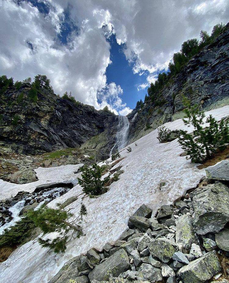 Air Terjun Skakavitsa (instagram.com/bg.skyline)