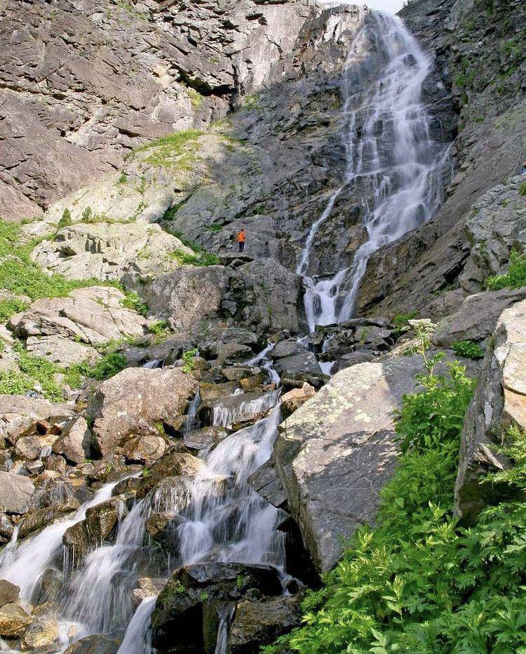 Air Terjun Skakavitsa (instagram.com/zapaliizgrada)