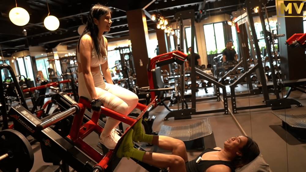 potret Maria Vania dan Billy Syahputra (dok.YouTube/Maria Vania)