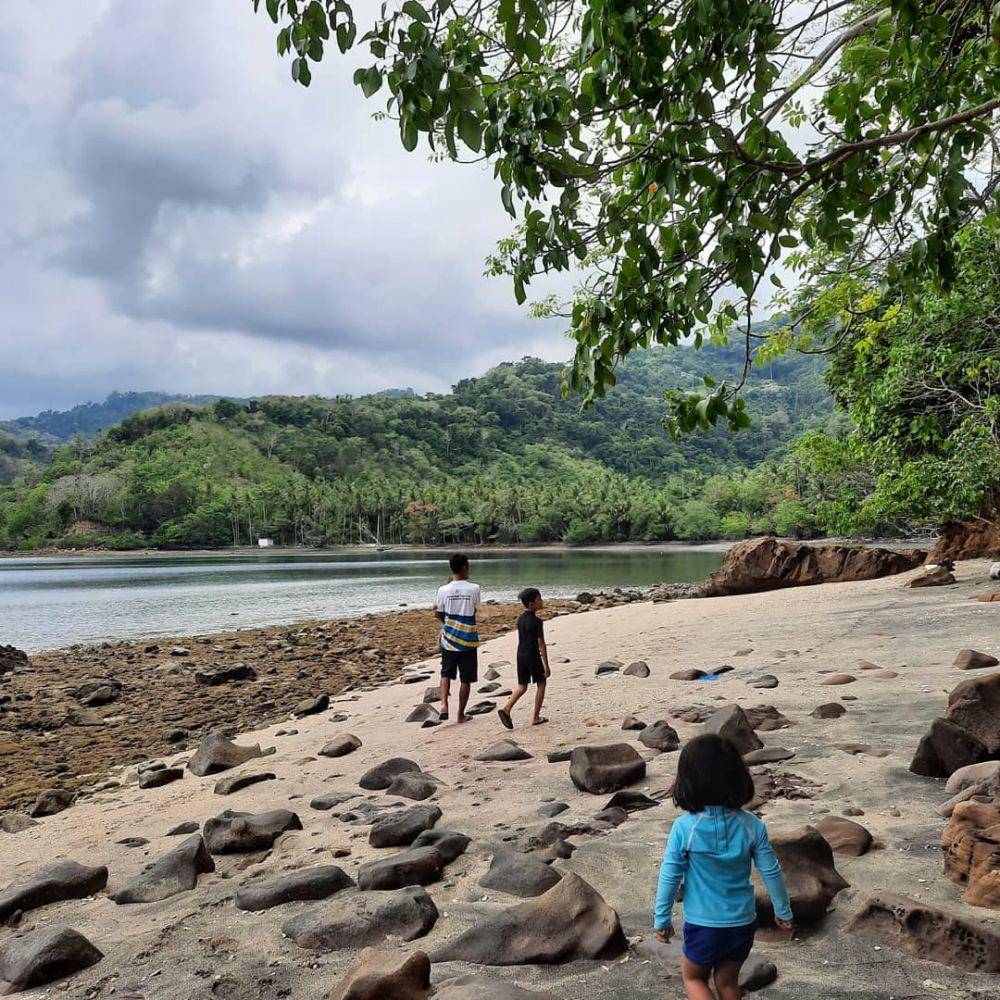 potret Pantai Punagaan (instagram.com/priantiputri)