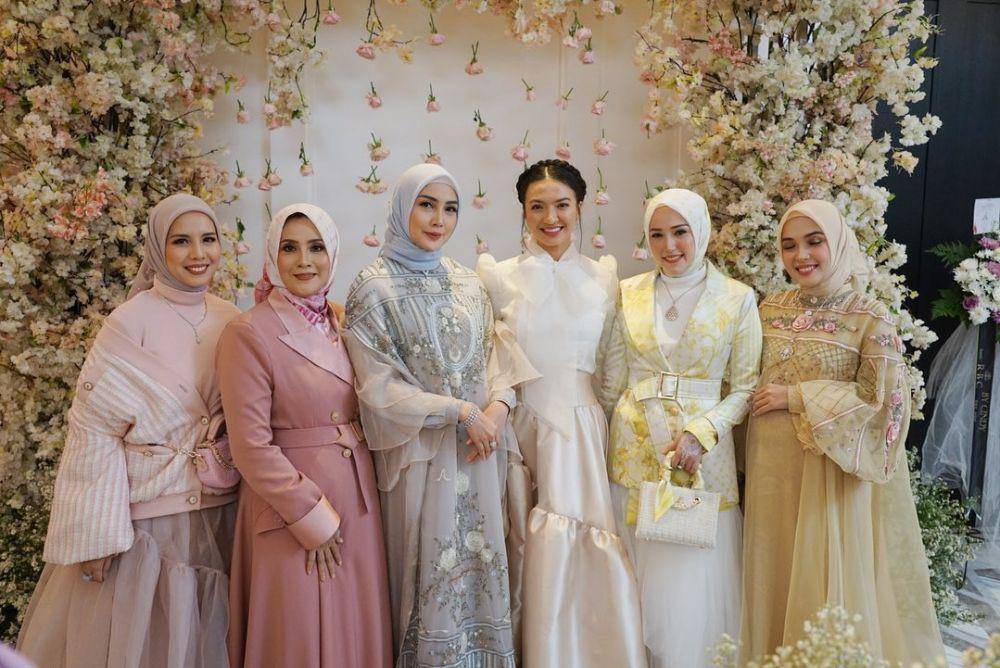 potret Tya Ariestya jadi muse (instagram.com/tya_ariestya)