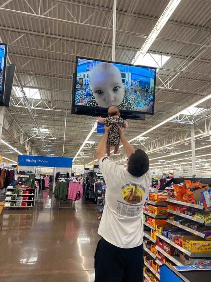 kelakuan kocak di supermarket (reddit.com/user/ChromeXBoy)
